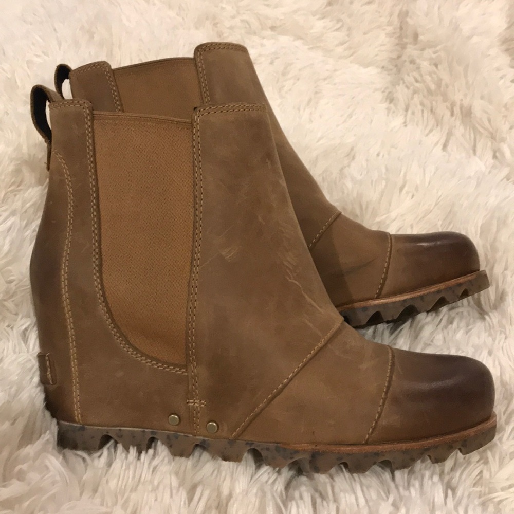 Sorel Lea Wedge Bootie- Elk Curry